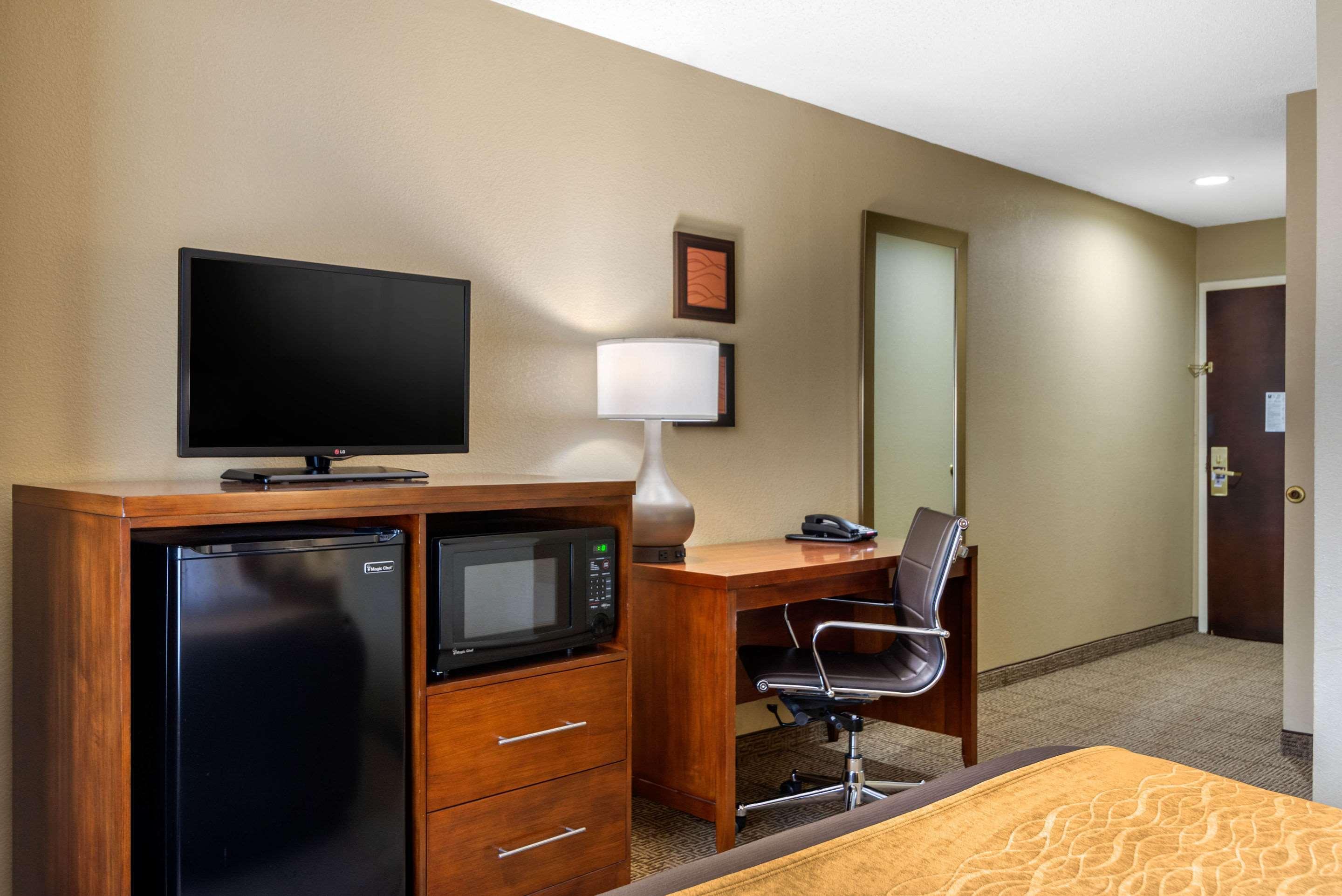 Comfort Inn & Suites Peachtree Corners Norcross Exterior foto